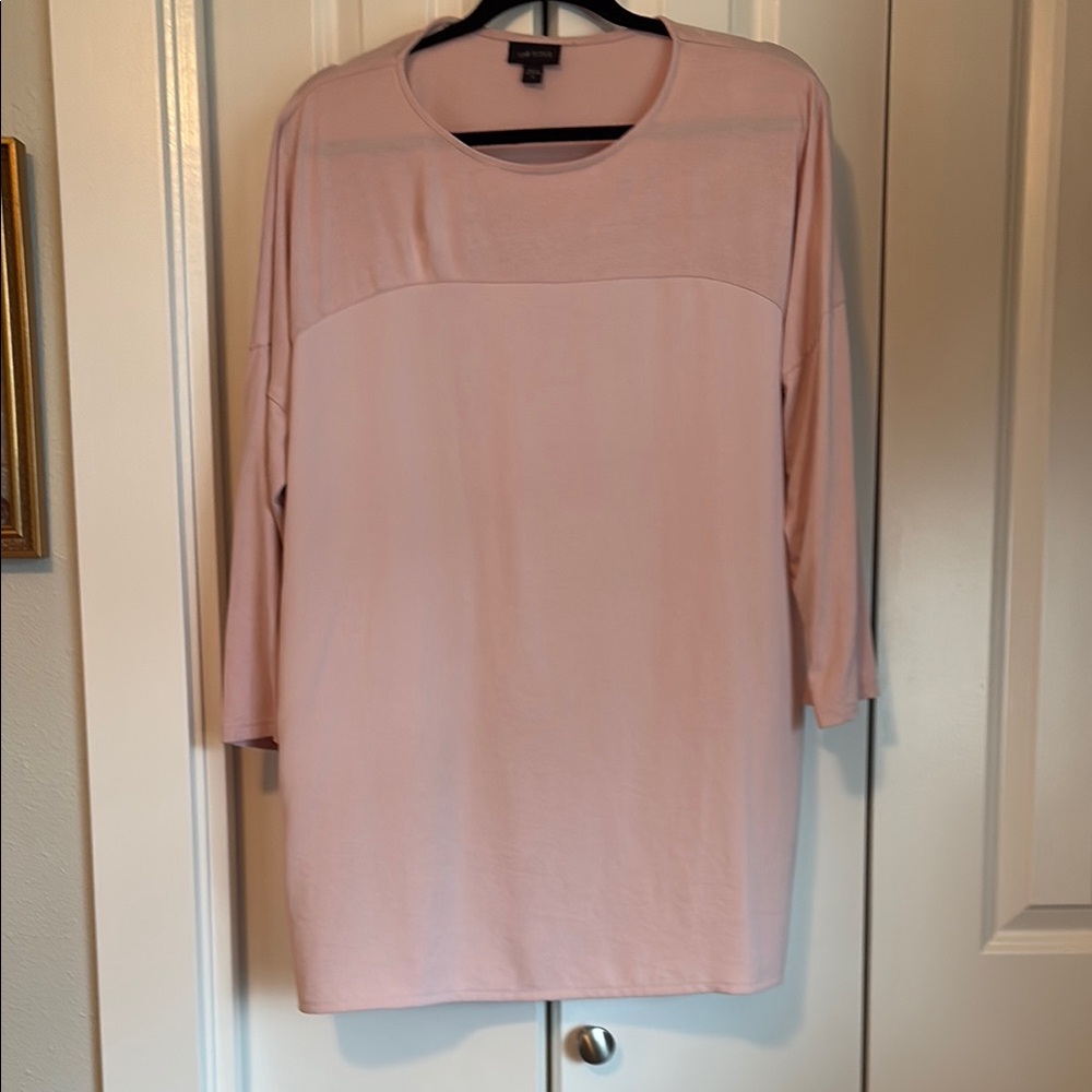 Women's Pink Top
